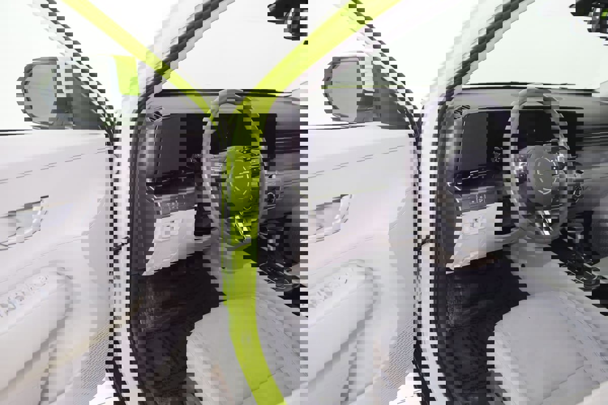 Used 2024 Hyundai Kona SE image 10