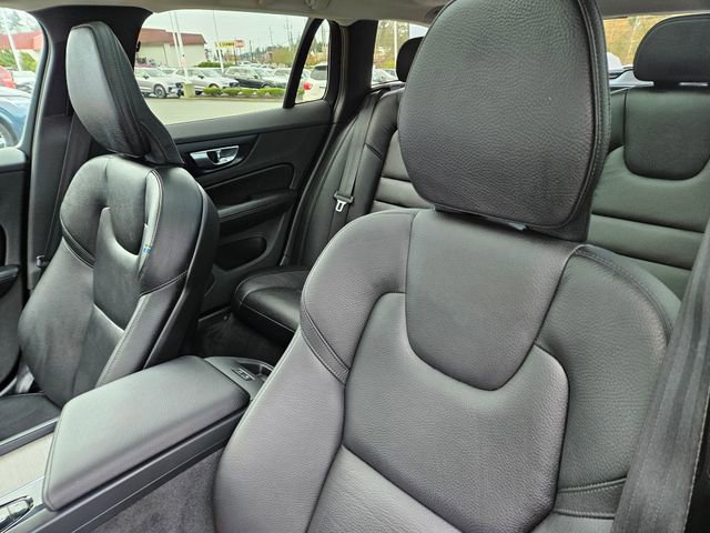 Used 2021 Volvo V60 T5 Cross Country w/ Advanced Package image 22