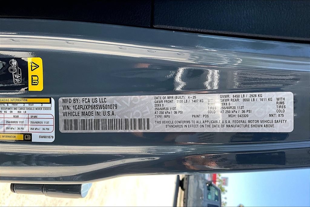 Used 2025 Jeep Wrangler Unlimited Sahara AWD/4WD image 33