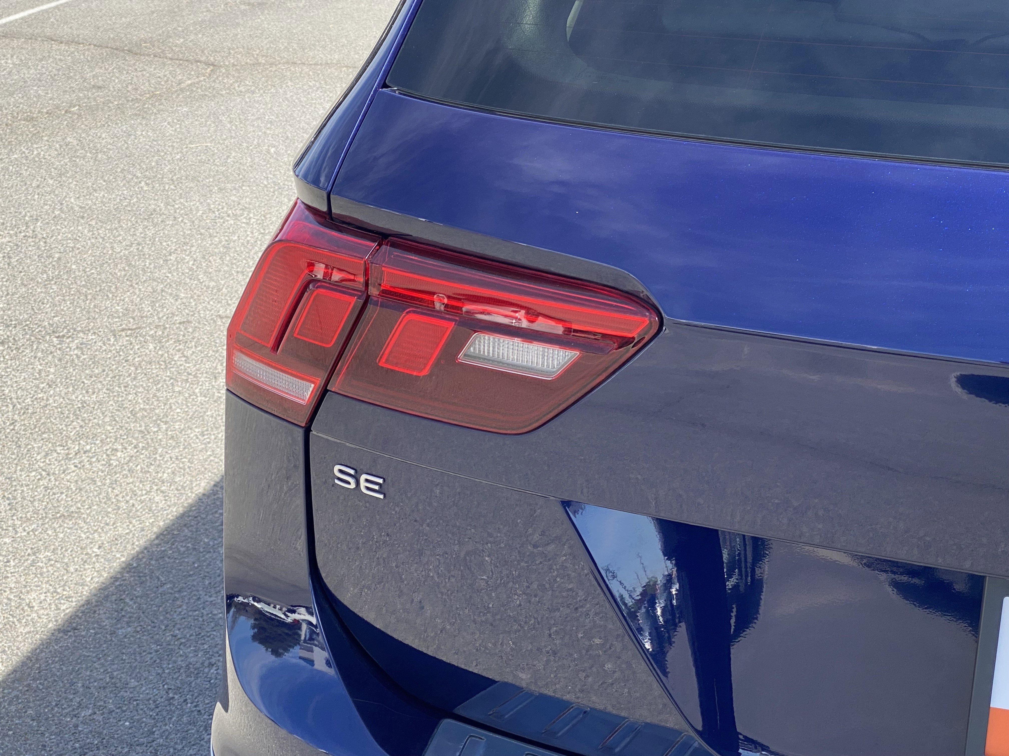 Used 2023 Volkswagen Tiguan SE w/ Panoramic Sunroof Package image 20