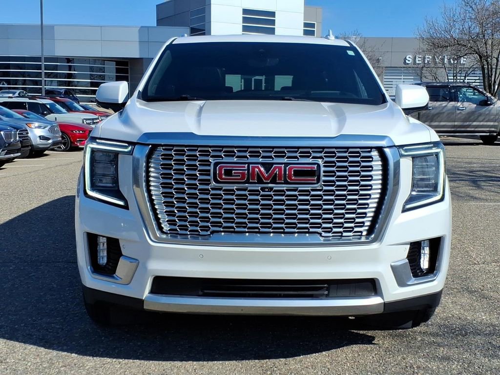 Used 2021 GMC Yukon XL Denali w/ Denali Ultimate Package image 8