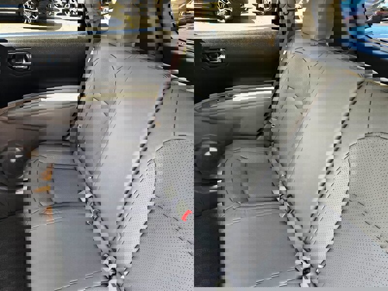 Used 2012 Nissan Rogue SL image 29