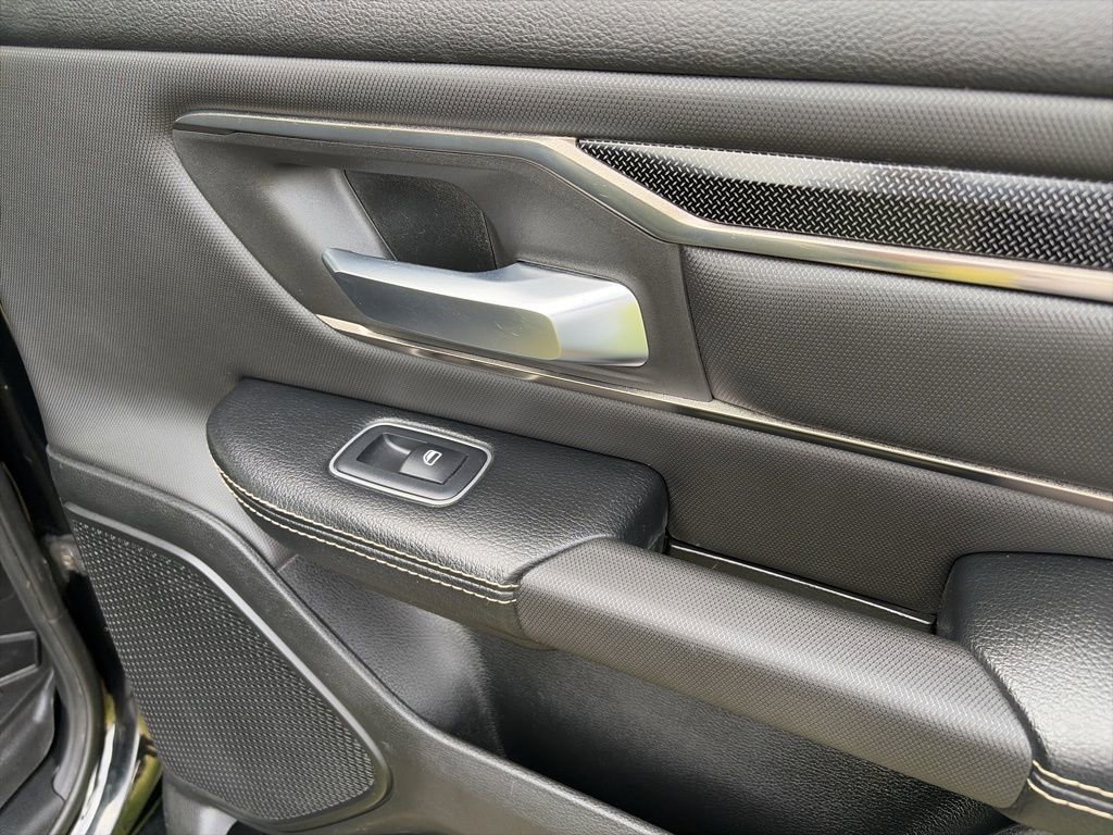 Used 2019 RAM 1500 Sport w/ Level 2 Equipment Group AWD/4WD image 17
