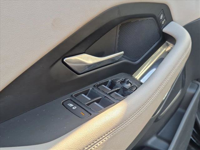 Used 2020 Jaguar E-PACE SE AWD/4WD image 10