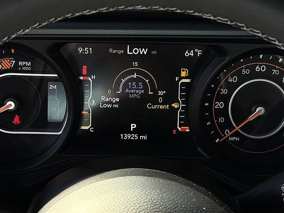 Used 2025 Jeep Wrangler Unlimited Rubicon AWD/4WD image 12