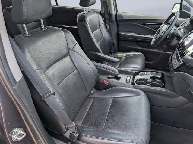 Used 2017 Honda Pilot Elite image 22