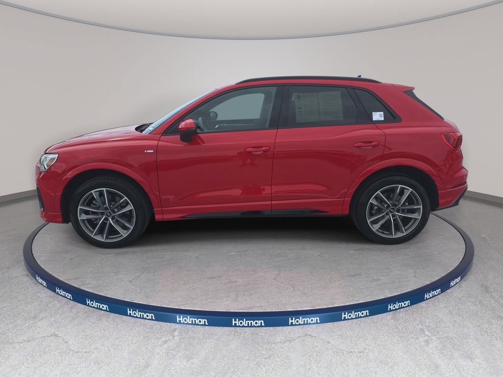 Certified 2025 Audi Q3 2.0T Premium w/ Convenience Package AWD/4WD image 8