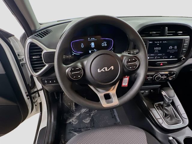 Certified 2025 Kia Soul S FWD image 11