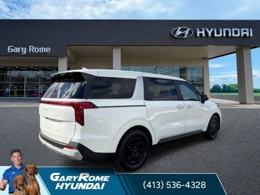 Used 2025 Kia Carnival FWD image 8