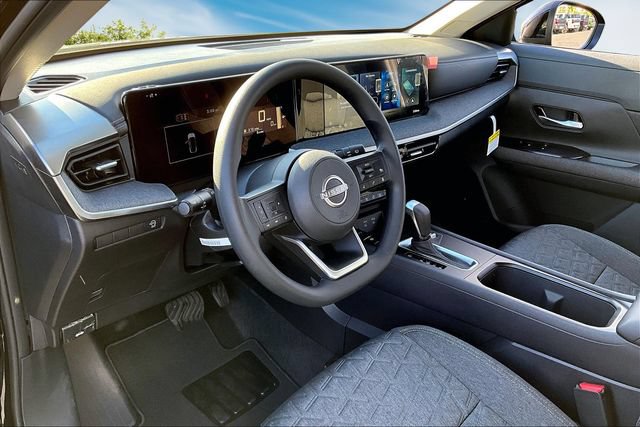 New 2026 Nissan Kicks SV w/ Cold Weather Package FWD image 7