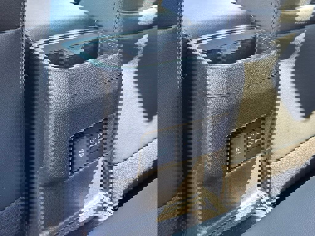 Used 2026 Toyota Tacoma Limited image 14