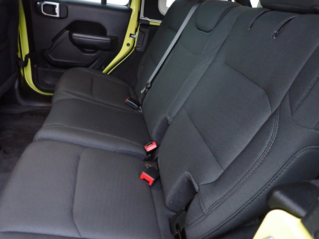 Used 2022 Jeep Wrangler Unlimited Sport image 16