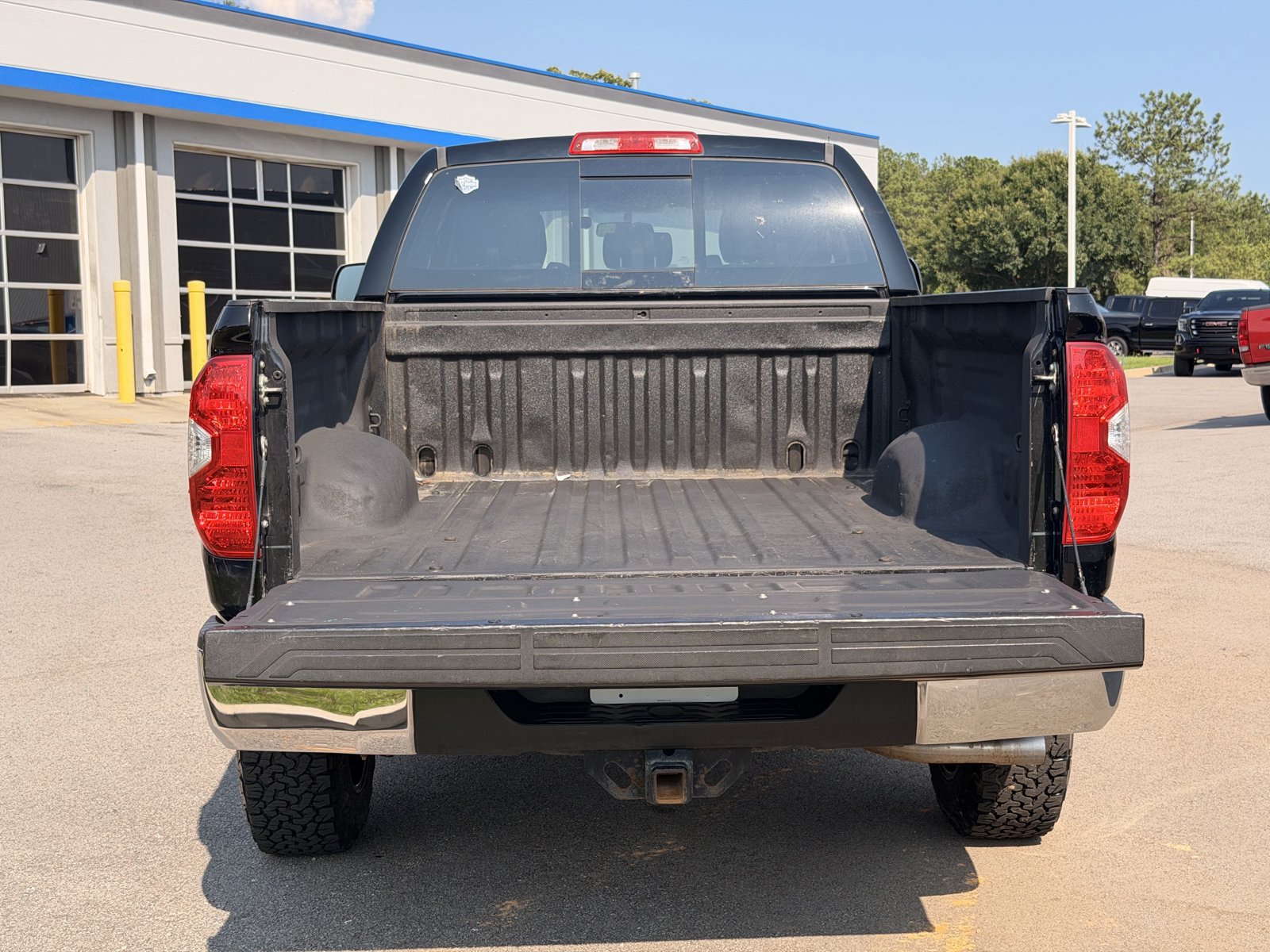 Used 2017 Toyota Tundra SR5 AWD/4WD image 31