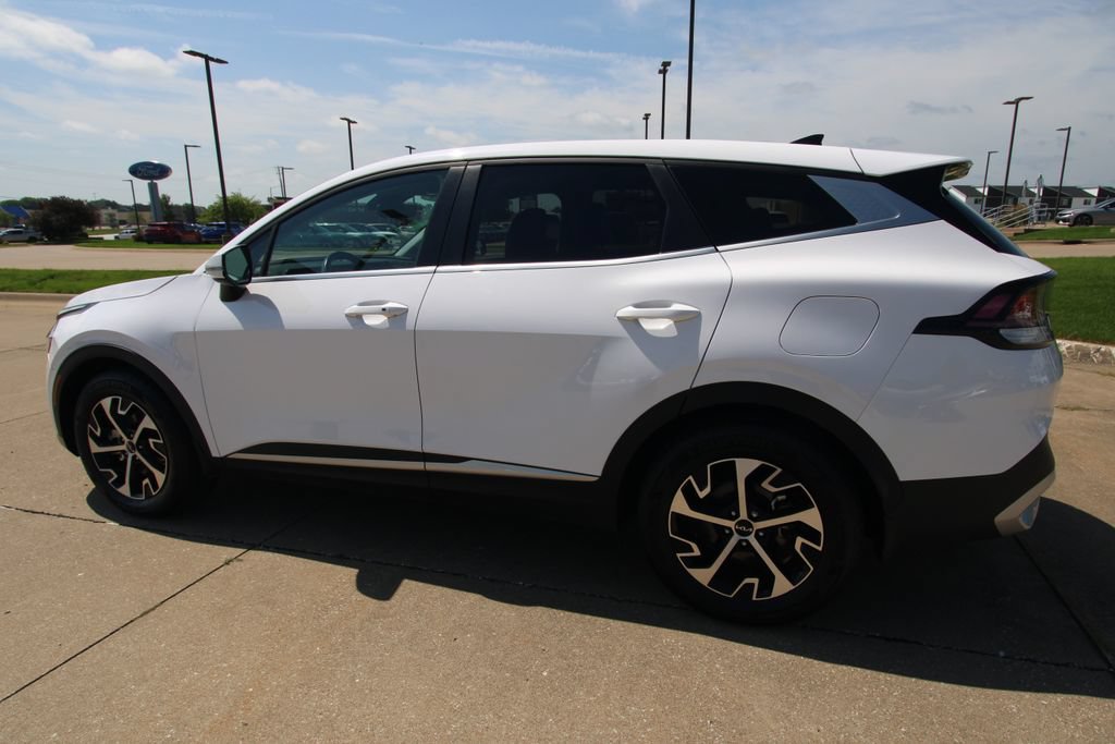 Used 2024 Kia Sportage EX FWD image 15
