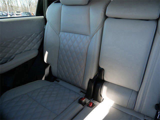 Used 2023 Mitsubishi Outlander SEL image 13