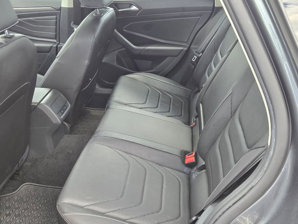 Used 2022 Volkswagen Jetta SEL FWD image 6