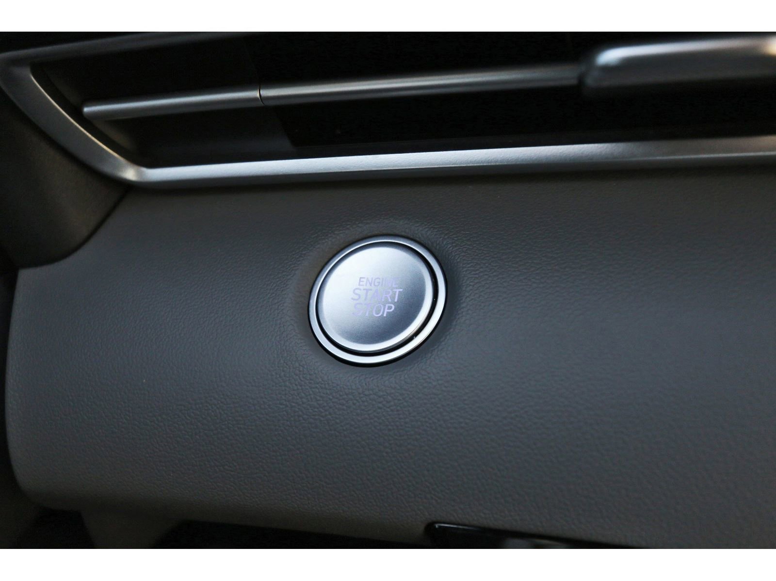 Certified 2025 Hyundai Elantra Blue image 28