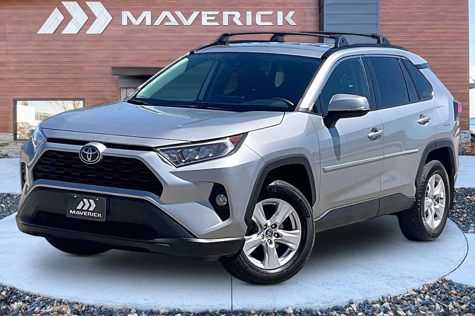 Used 2020 Toyota RAV4 XLE w/ All Weather Liner Package AWD/4WD image 3