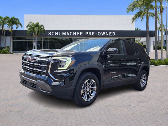 Used 2026 GMC Terrain Elevation image 3