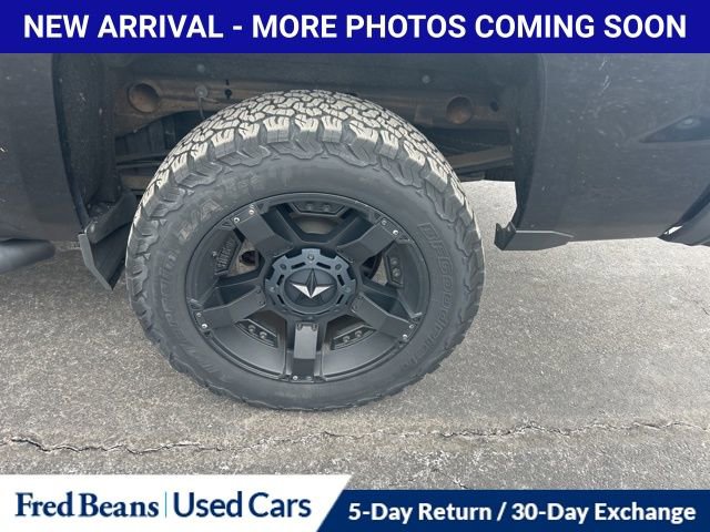 Used 2018 Chevrolet Silverado 1500 LT w/ All Star Edition image 12