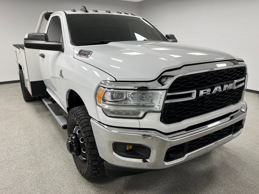 Used 2022 RAM 3500 Tradesman AWD/4WD image 2