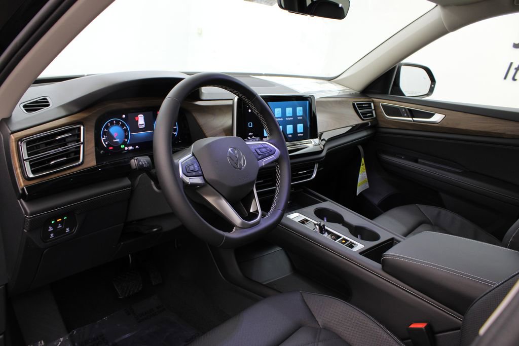 New 2026 Volkswagen Atlas SE FWD image 14