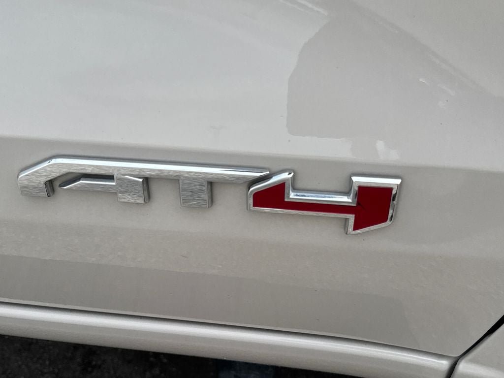 Used 2026 GMC Canyon AT4 AWD/4WD image 12