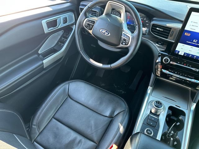 Used 2022 Ford Explorer Limited w/ Limited Technology Package image 22