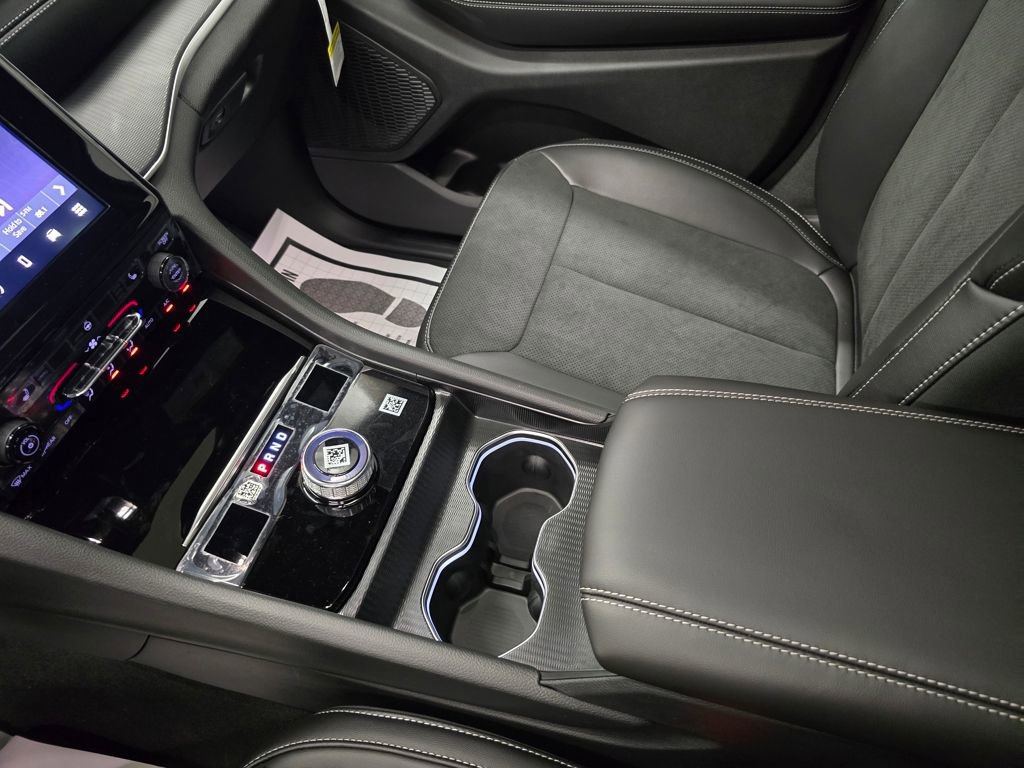 New 2025 Jeep Grand Cherokee L Altitude AWD/4WD image 23
