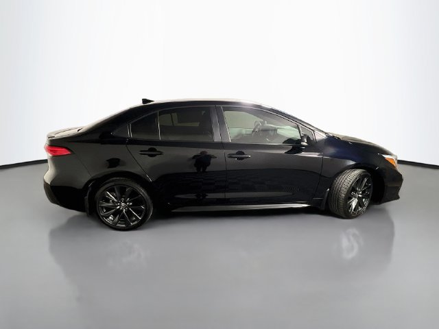 Used 2026 Toyota Corolla SE FWD image 9