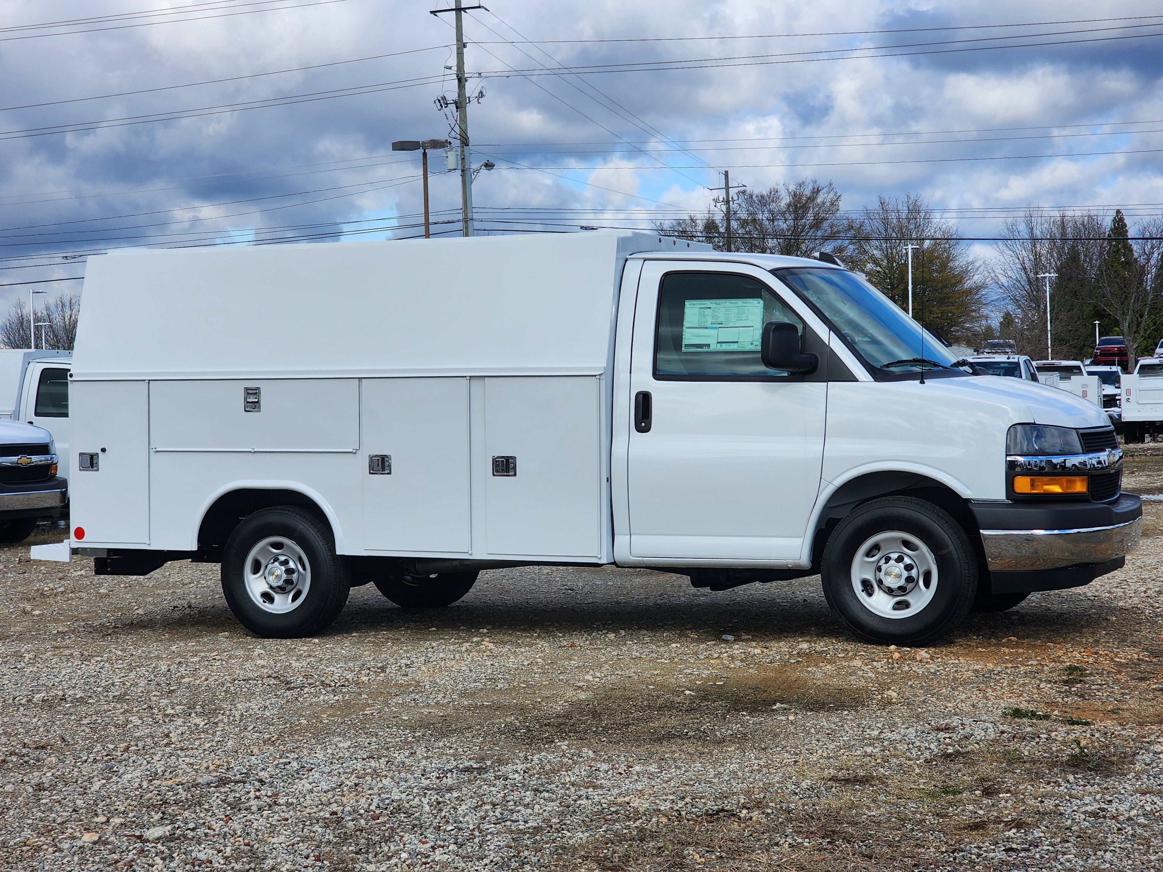 New 2025 Chevrolet Express 3500 w/ Power Convenience Package RWD image 3