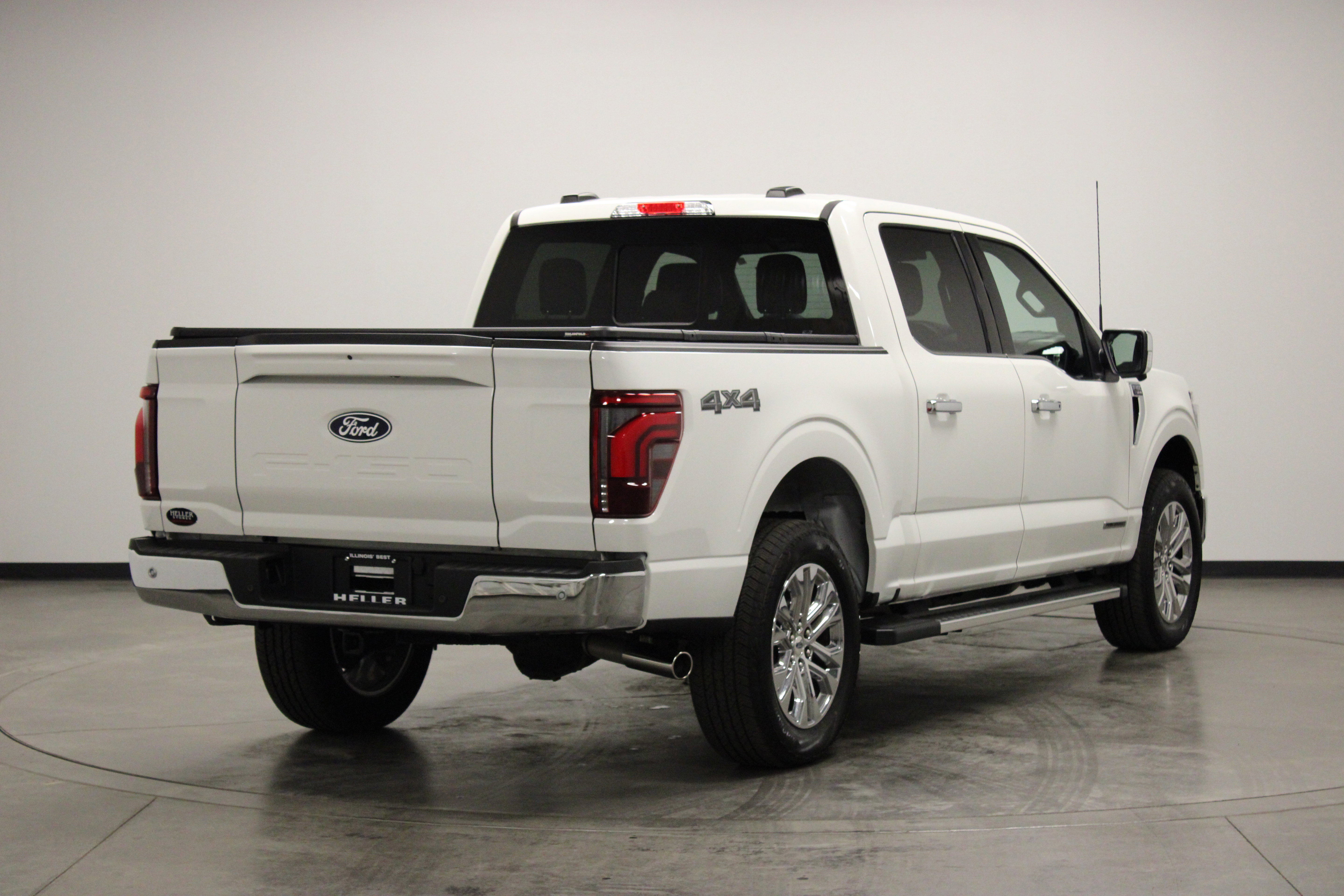 Used 2025 Ford F150 Lariat w/ Equipment Group 502A High AWD/4WD image 8