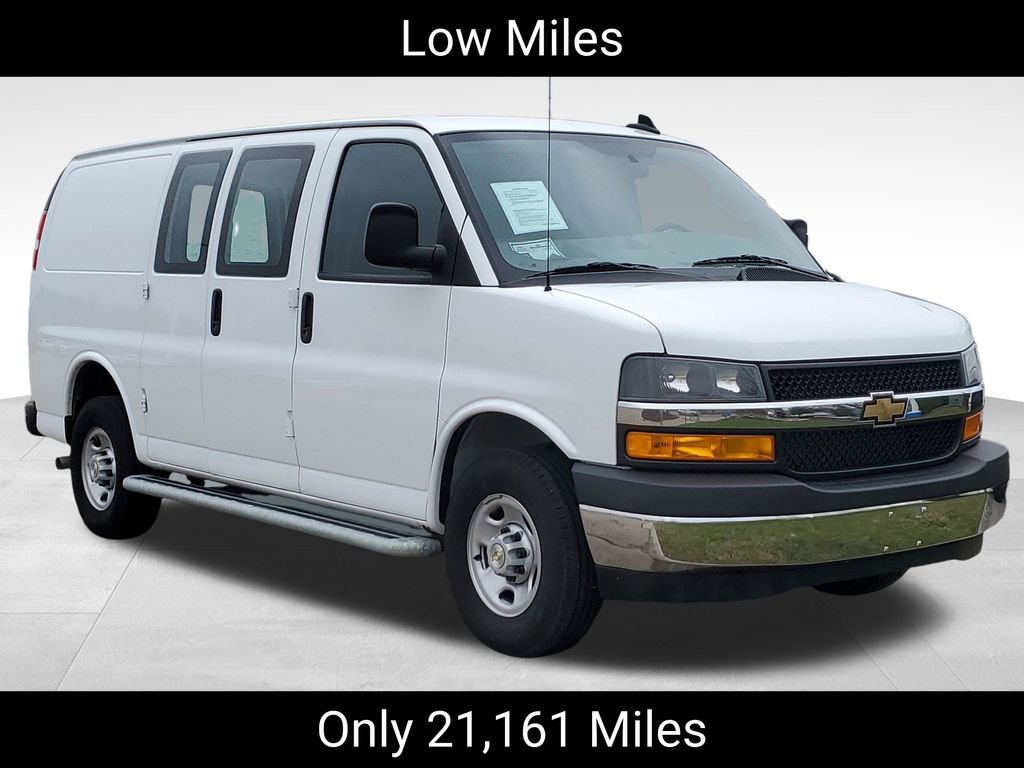 Used 2024 Chevrolet Express 2500 w/ Driver Convenience Package image 2
