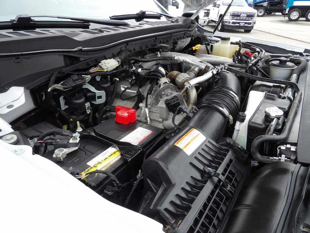 Used 2024 Ford F250 XLT w/ FX4 Off-Road Package AWD/4WD image 42