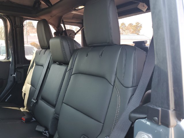 New 2026 Jeep Wrangler Unlimited Sahara AWD/4WD image 11