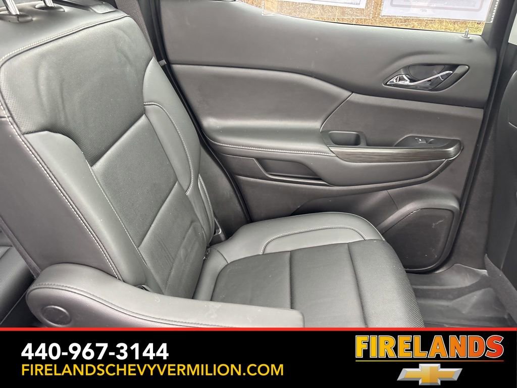 Used 2023 GMC Acadia SLT w/ Technology Package image 46
