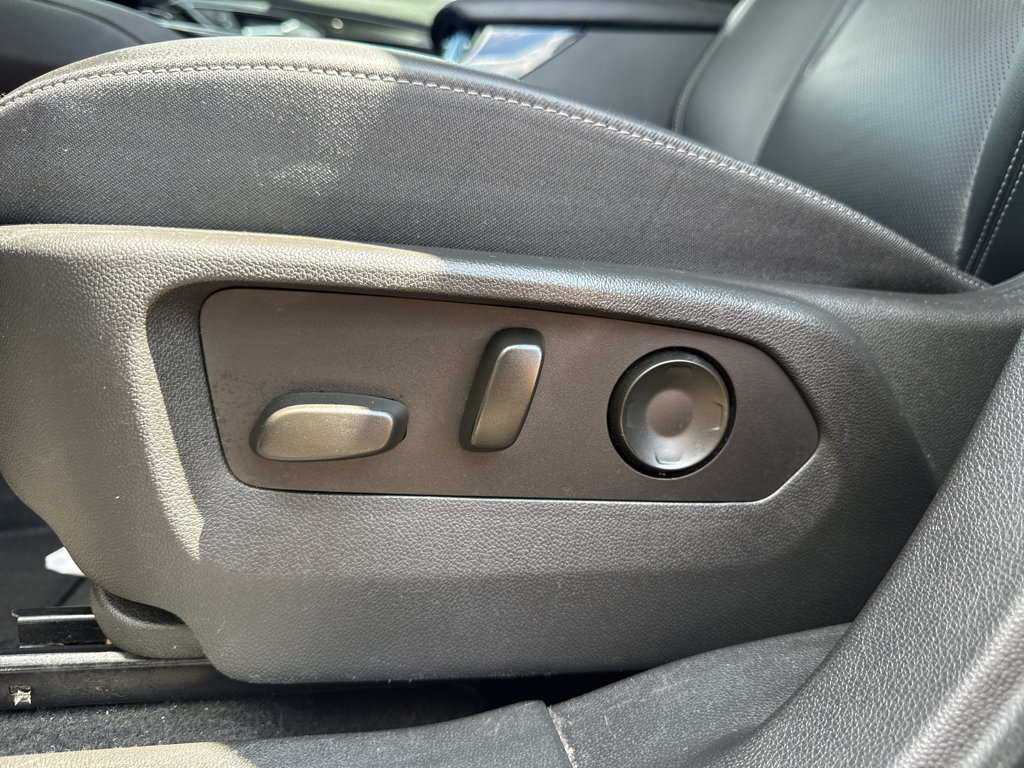 Used 2024 Buick Envision Preferred AWD/4WD image 34