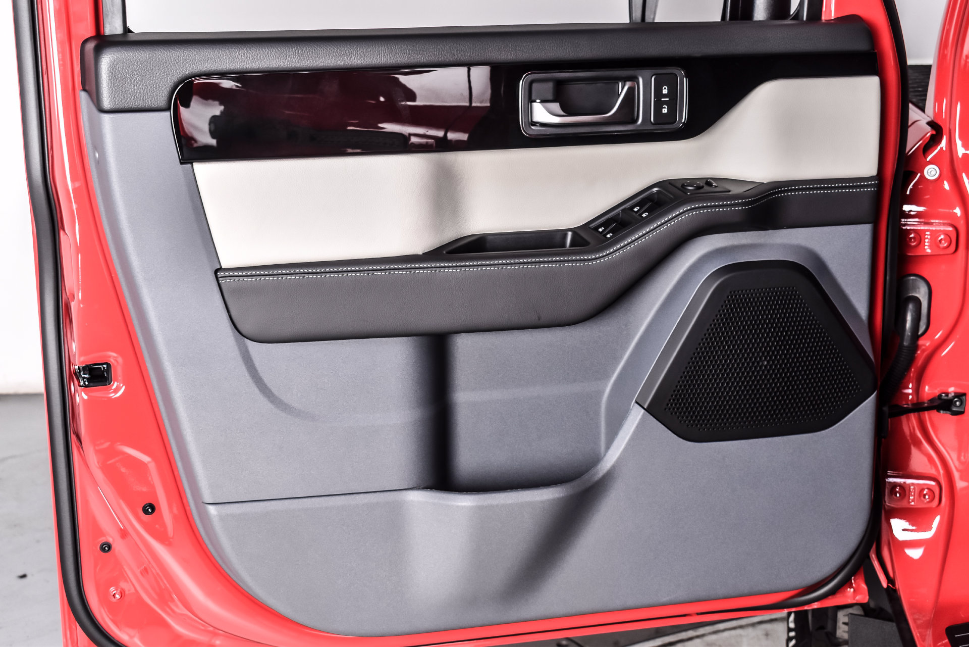 New 2026 INEOS Grenadier Station Wagon AWD/4WD image 11