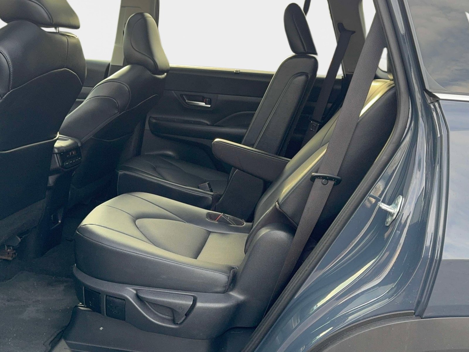 Certified 2024 Toyota Grand Highlander XLE image 14