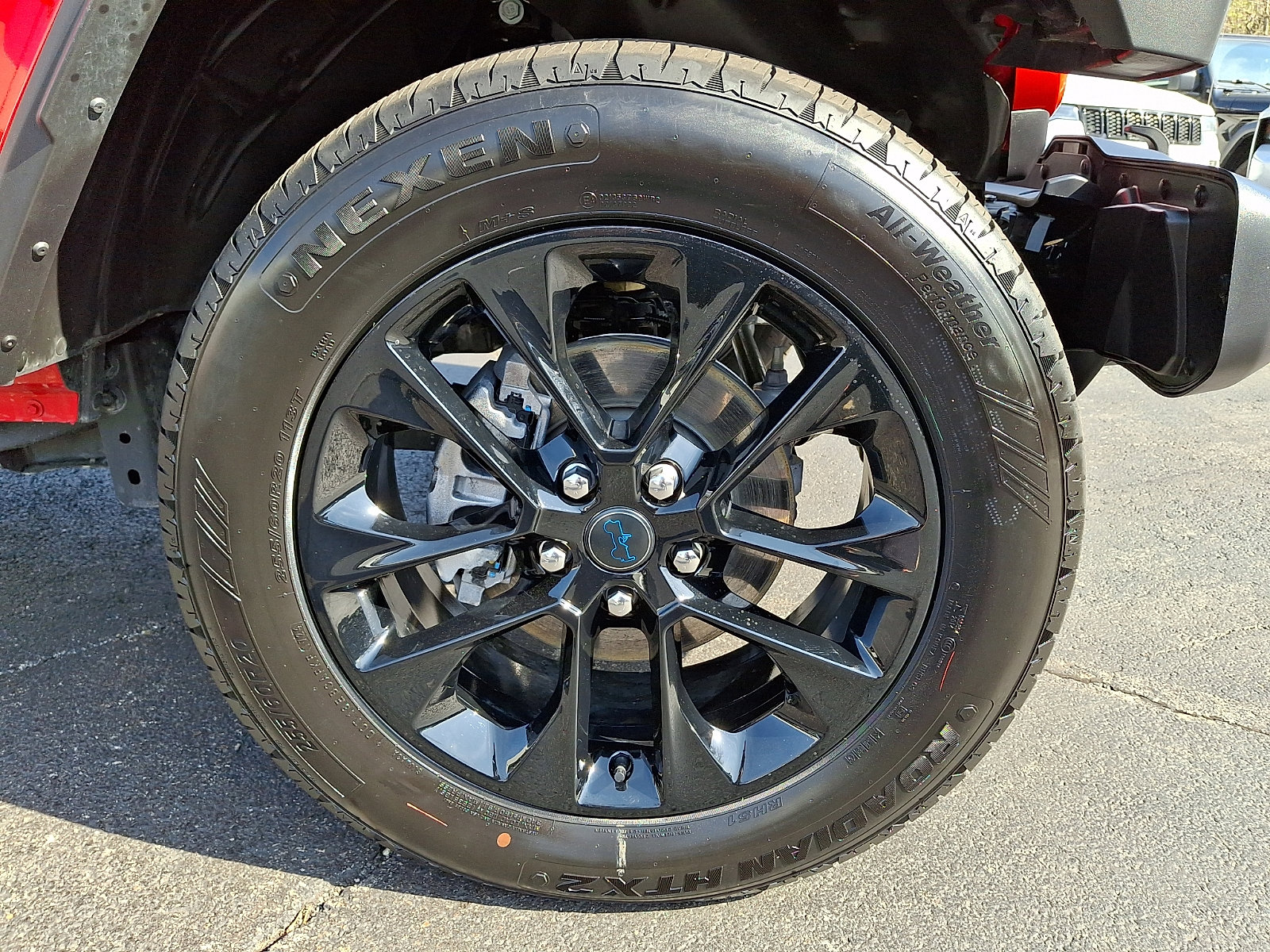 Certified 2025 Jeep Wrangler Sahara w/ Safety Group AWD/4WD image 8