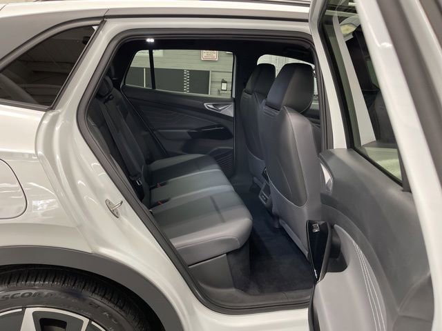 Used 2023 Volkswagen ID.4 S RWD image 10