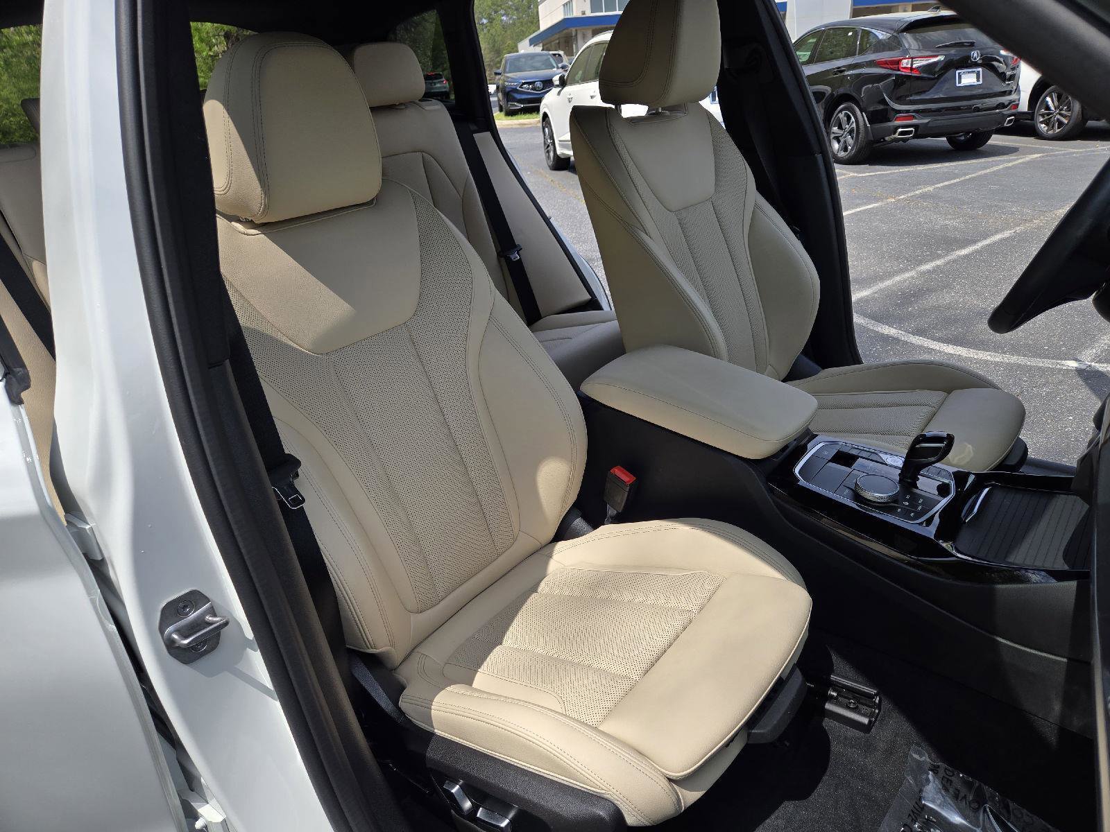 Used 2023 BMW X3 sDrive30i w/ Premium Package image 27