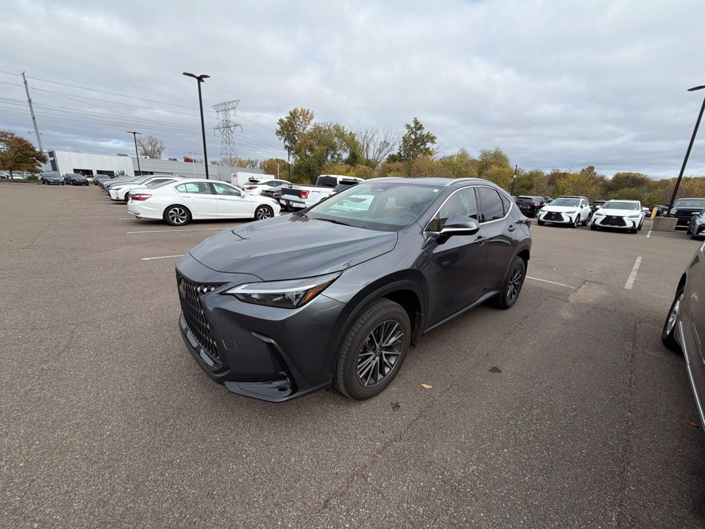 Used 2023 Lexus NX 350 AWD image 5