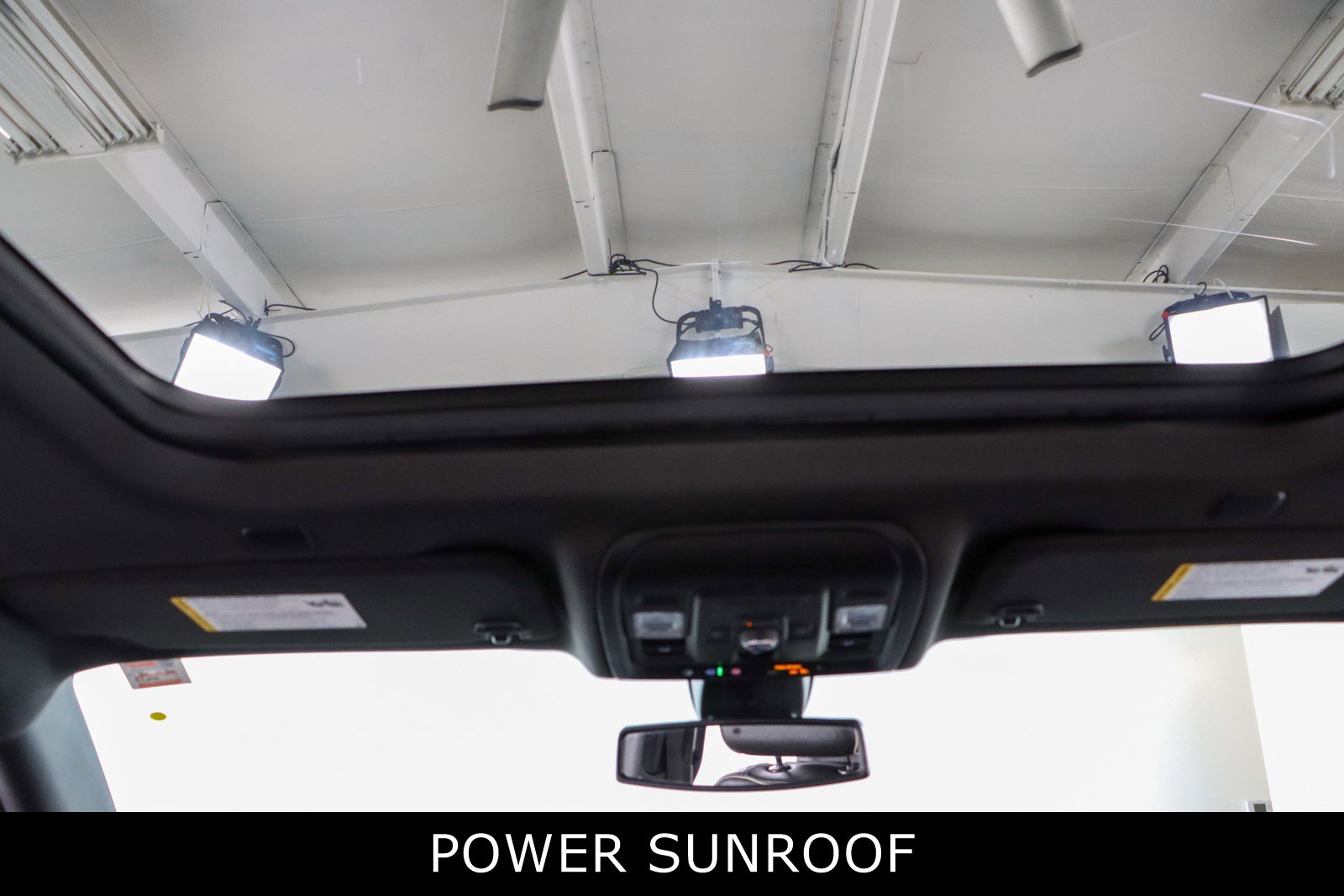 Used 2021 GMC Yukon SLT w/ SLT Luxury Plus Package image 22