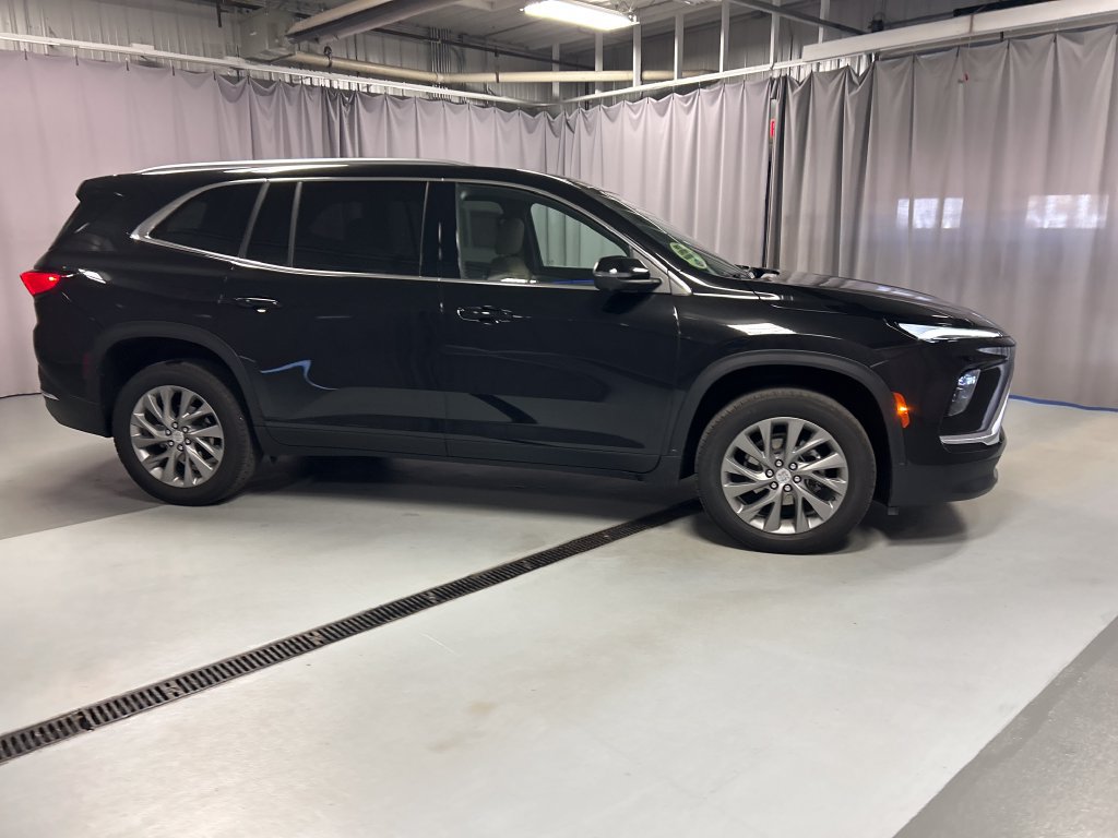 Used 2026 Buick Enclave Preferred FWD image 8