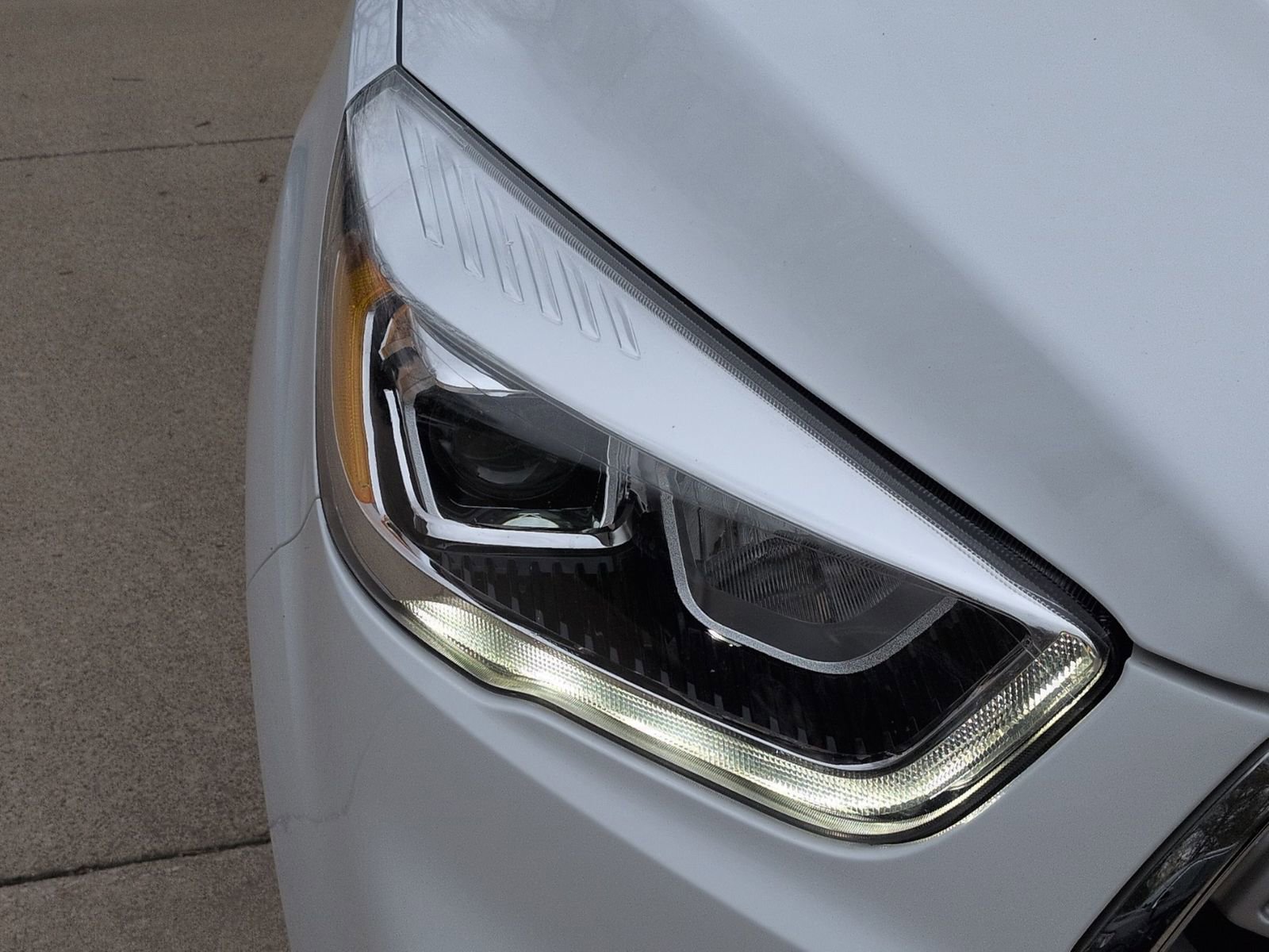 Used 2019 Ford Escape SEL FWD image 35