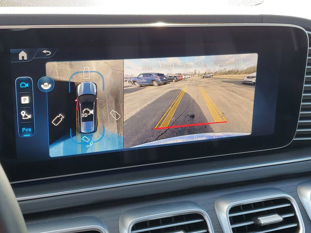 Used 2025 Mercedes-Benz GLS 450 4MATIC image 18