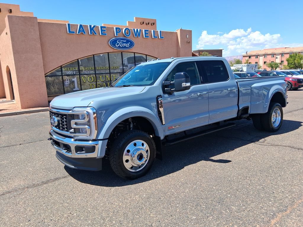 New 2026 Ford F450 Lariat w/ Lariat Premium Package