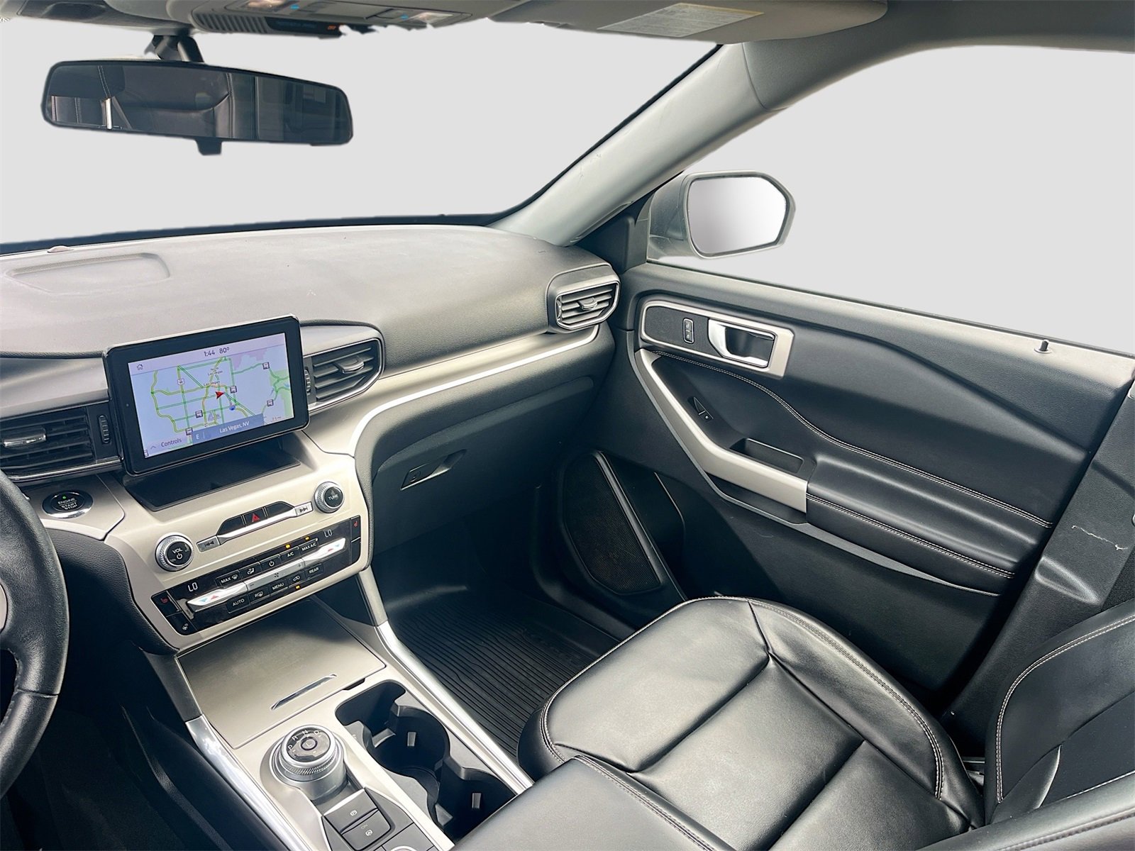 Used 2021 Ford Explorer XLT w/ Equipment Group 202A image 24