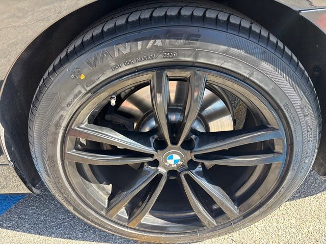 Used 2019 BMW 740e xDrive w/ Executive Package AWD/4WD image 10